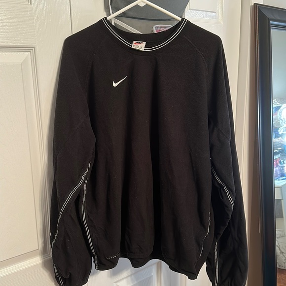 A 90s looking sweatshirt. Size XLarge! - Picture 1 of 3